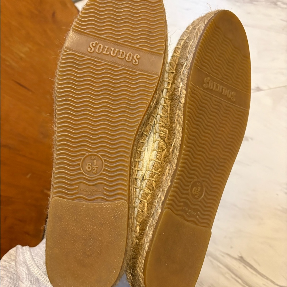 Soludos White Leather Espadrille Slip-On Flats - Picture 3 of 8